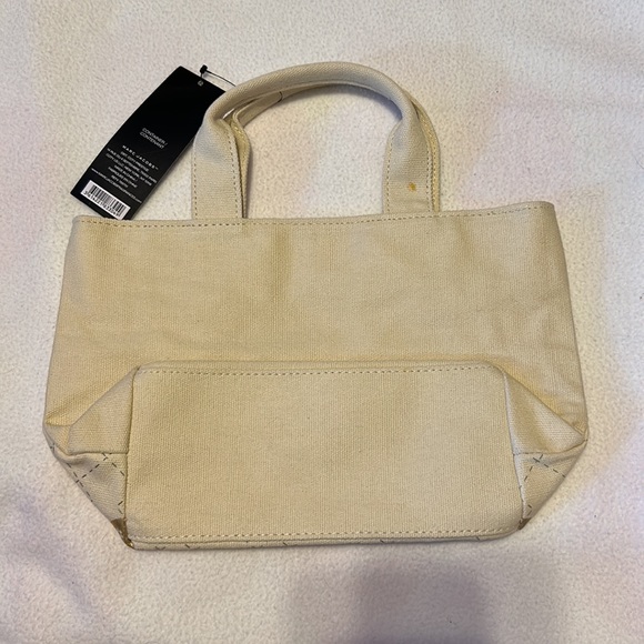 Daisy Marc Jacobs Perfume Bag - Picture 2 of 4